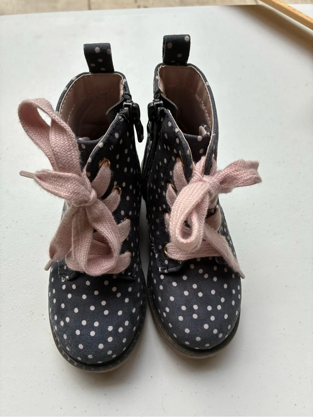 Cat & Jack Girls Polka Dot Ankle Boots Gray with Pink Laces Size 8